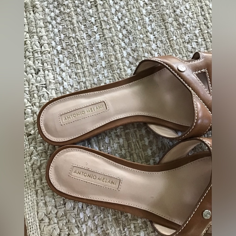 Antonio Melani Carrah Brown Slide Sandals - Picture 2 of 4